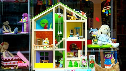 Toys manufacturing business ideas in Hindi